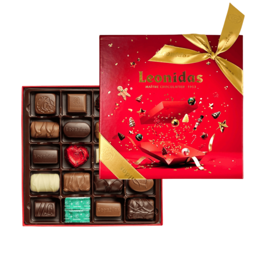 Red Christmas Gift Box M